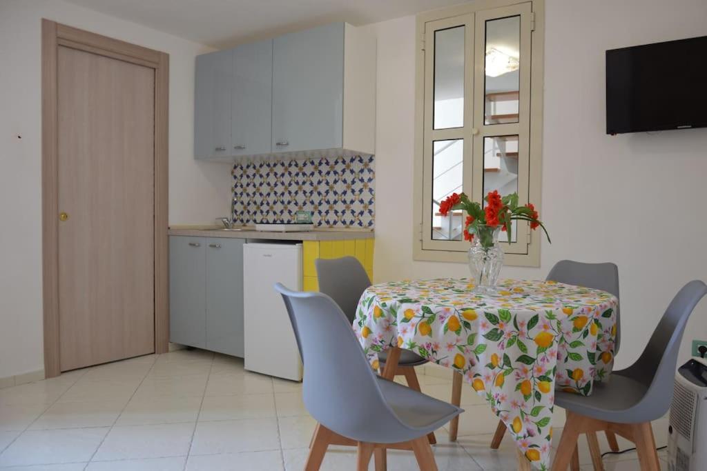 Casa Sorrentina Holiday Вико-Экуенсе Экстерьер фото